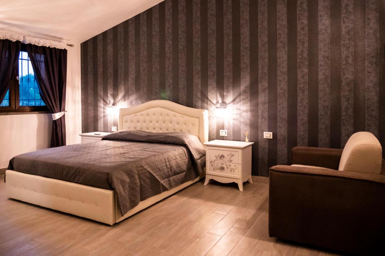 Le Rose Bed & Breakfast เน็ตตูโน ภายนอก รูปภาพ