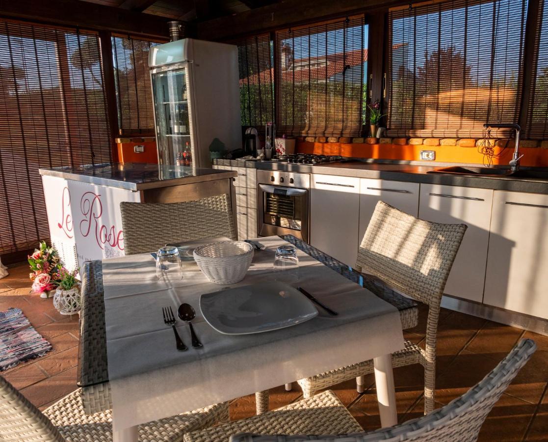 Le Rose Bed & Breakfast เน็ตตูโน ภายนอก รูปภาพ