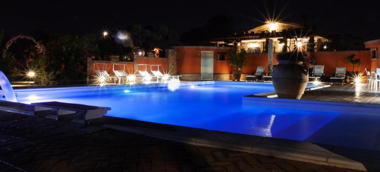 Le Rose Bed & Breakfast เน็ตตูโน ภายนอก รูปภาพ